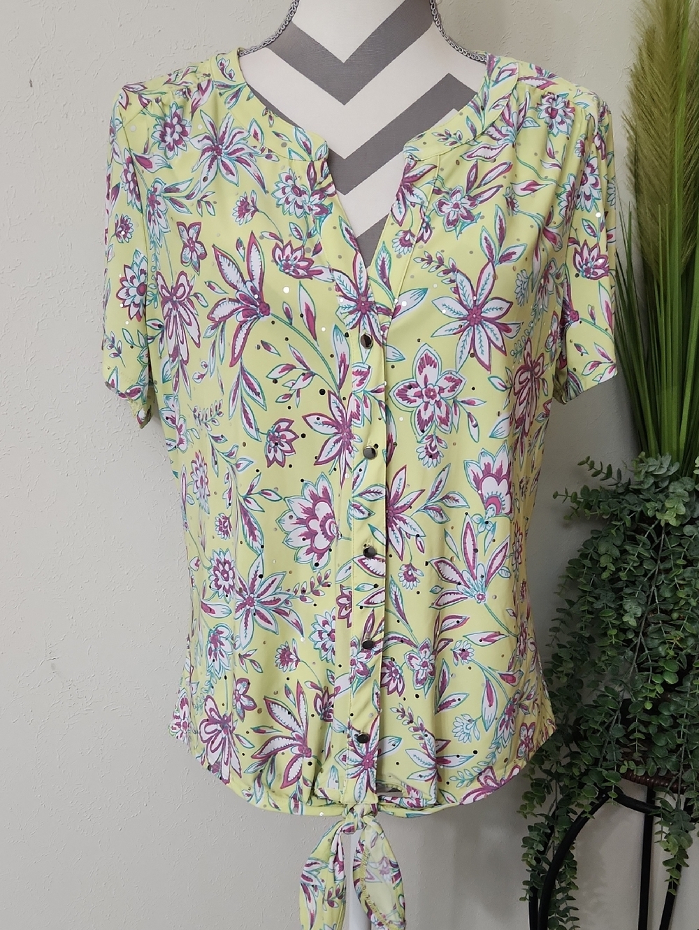 Emily Daniels Yellow Short Sleeve Button Down Blouse Front Tie